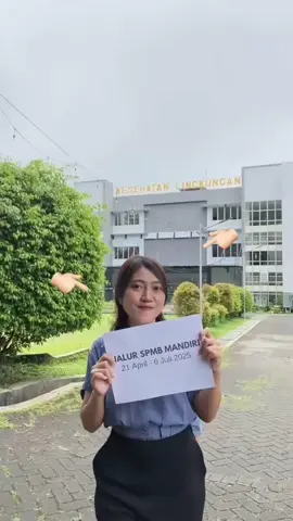 hai adik adik 👋🏻👋🏻👋🏻 masih bingung juga mau kuliah dimana ? 🤔 yuk masuk Kesehatan Lingkungan aja 🤩🫵🏻 Kesehatan Lingkungan mempunyai 2 prodi yaitu : 1. Sarjana Terapan Sanitasi Lingkungan yang sudah terakreditasi (UNGGUL) 2. Diploma 3 Sanitasi yang sudah terakreditasi (UNGGUL) Tidak cuman itu juga Kesehatan Lingkungan Mempunyai Prospek Kerja yang sangat luas loh ‼️ Jadi tunggu apalagi? yuk buruan daftarkan diri anda Di Jurusan Kesehatan Lingkungan Poltekkes Kemenkes Manado 🤩  👉🏻SPMB Mandiri  👈🏻 Pendaftaran : 28 April - 6 Juli 2025 Link : sipenmaru.poltekkes-manado.ac.id #kesling #poltekkeskemenkesmanado #kesehatanlingkungan #fypシ゚ #4u #spmb #polkesdo 