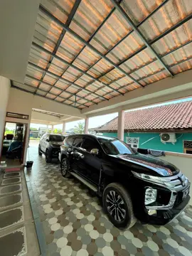 Ubur ubur ikan lele ,Pajero and Fortune lagi parkir Lee 😎😜 #pajerosport  #fortuner 