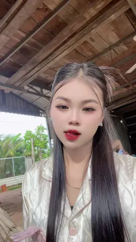 Hi😁❤️#តានី_អង្គរជ័យ_ខេតកំពត🌺😘 #tiktokindia #100kviews #Ry 