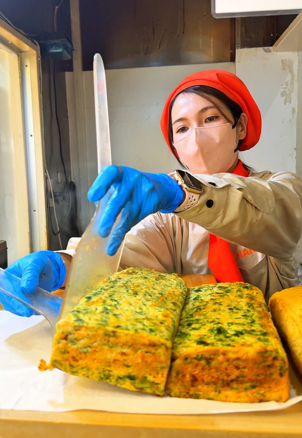 絶品のあおさ入り玉子焼き🍳 　 📍神奈川 / 鎌倉 【店名】はんなりいなり 【時間】10:00〜19:00 【定休】不定休 　 #神奈川グルメ#japanesefood