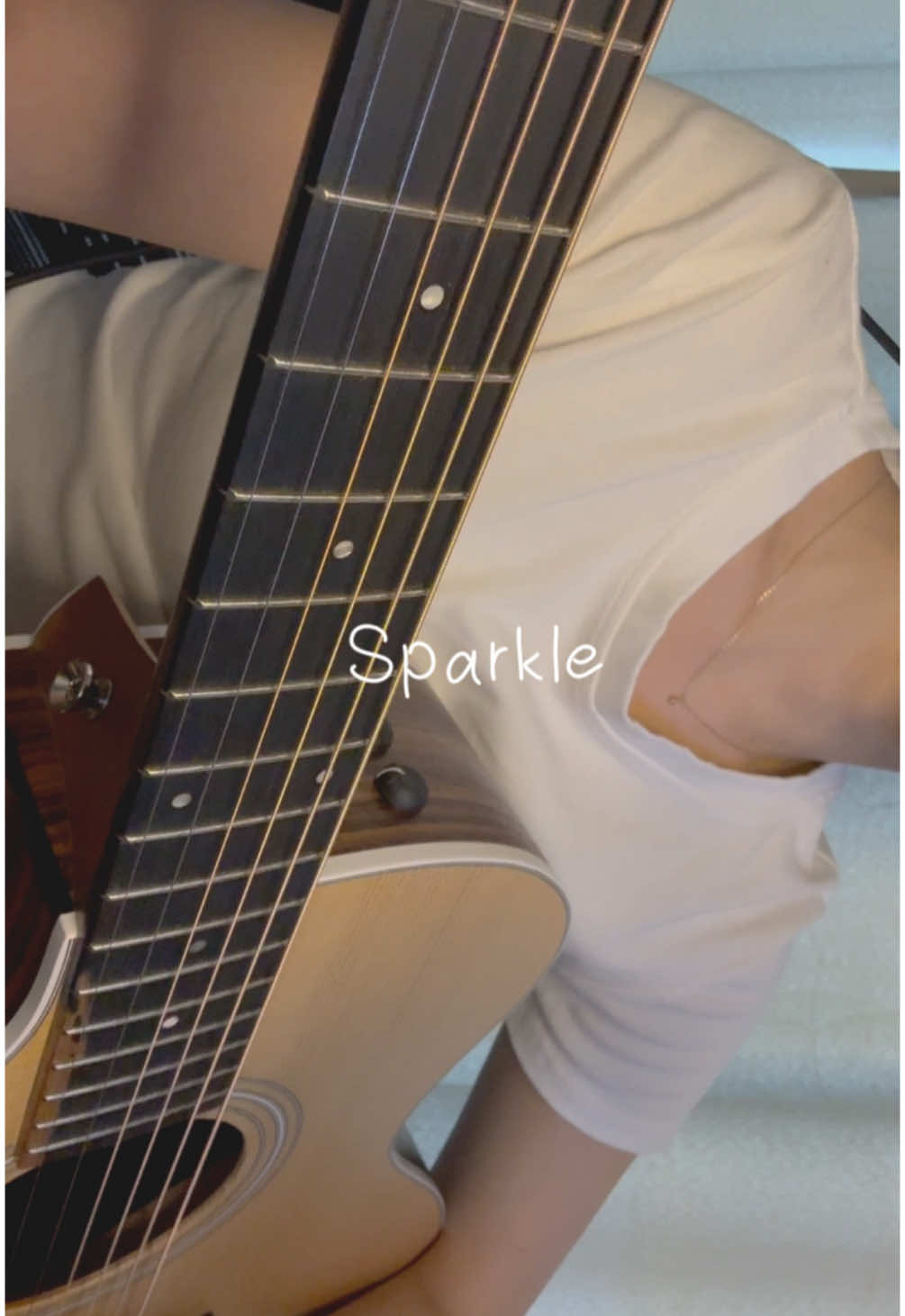 みんなの名は？ #歌ってみた #女性ボーカル #ギター弾き語り #子守唄 #眠れない夜に #中低音女子 #スパークル #ナツのうた #カバー動画 #sparkle #jpopcover 