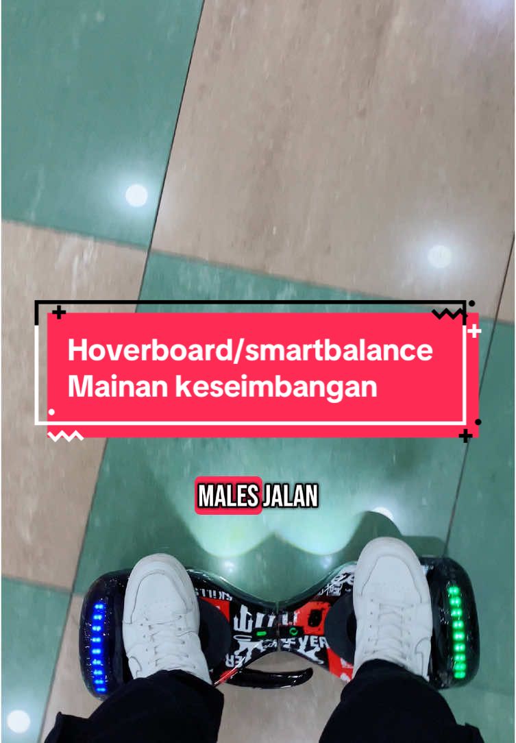 Buat maen di halaman rumah buat santai beuh asik banget pokoknya.oh iya ini bisa di pake di jalanan aspal yah yang penting rata jalannya #hoverboard #smartbalance #mainanviral #tren 