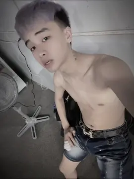 Anh vẫn yêu em không đổi thayy