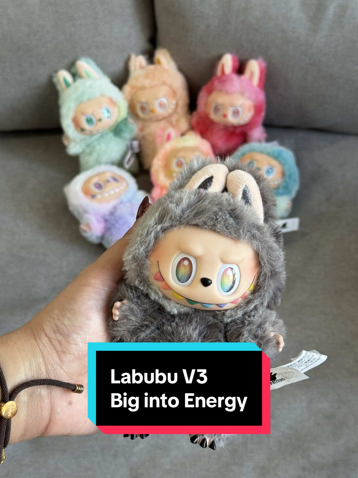 Labubu V3 Big into Energy ✨✨✨ I didn't expect the secret to come out from my first box!! 🥹🥰 so lucky!!!  @POP MART US @POP MART  @Wow toy box @wowtoybox04 @CS-RayMix 💖🥰 #popmart #popmartglobal #popmartus #popmartunboxing #wowtoybox 