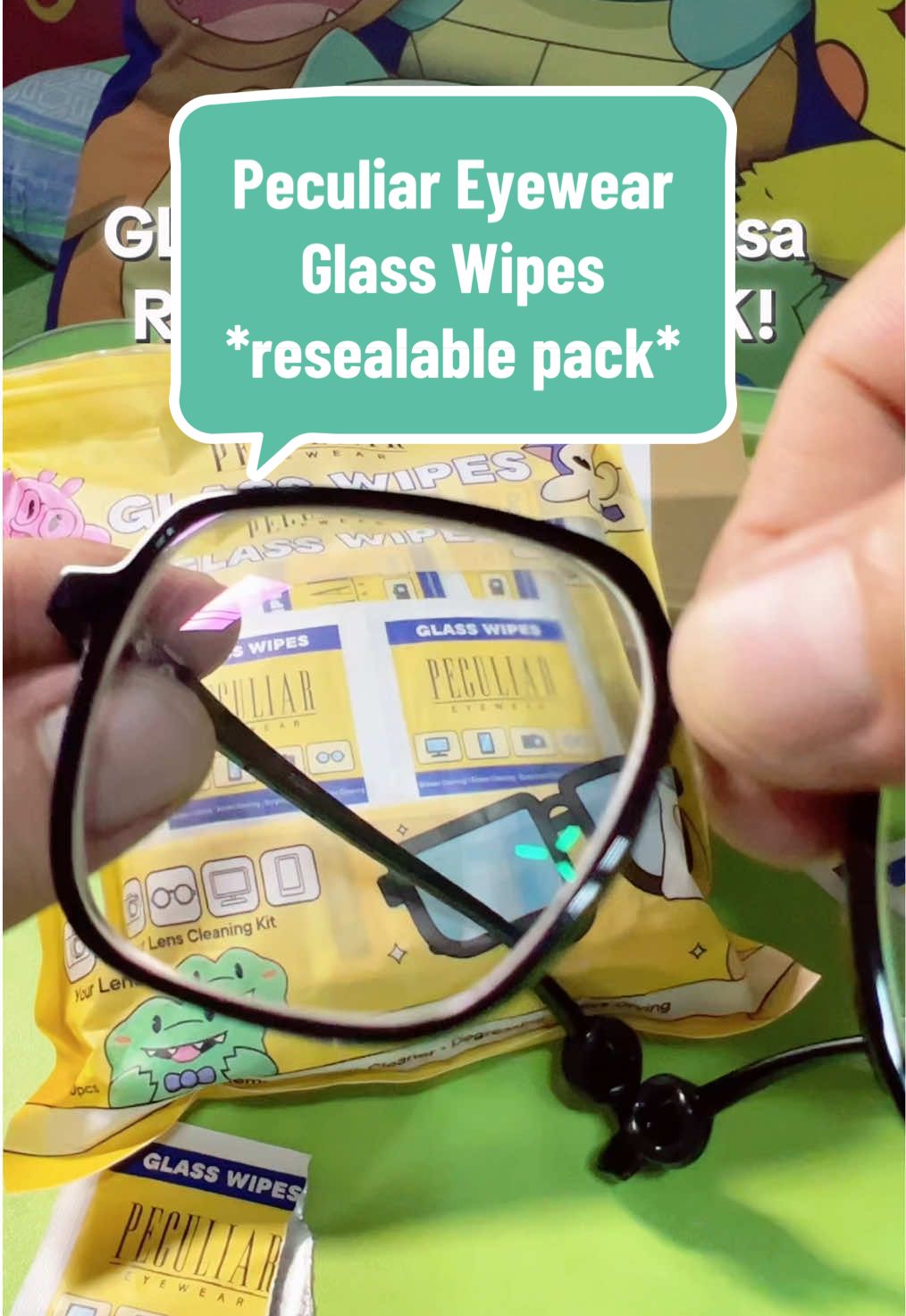 FINALLY! Peculiar Eyewear Glass Wipes! Lens Cleaning Wipes na nakalagay sa Resealable pack 💯 Sealed at sure na hindi matutuyo yung wipes. pwedeng gamitin pang linis ng eyeglasses or screen ng phone, tablet or laptop niyo 🥰 ang galing niyo @Peculiar 💯 #eyeglasses #eyeglass #cleaner #degreaser #glasswipes #cleaningwipes #lenscleaner #glasscleaner 