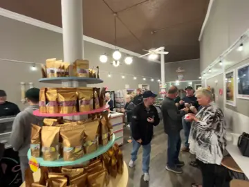 Grand opening! Bubs are a hit!