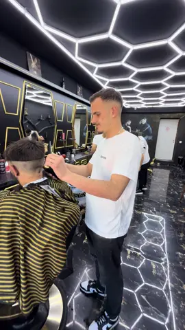 #deutschland🇩🇪 #Kurdistan💚⛅️❤️ #schweiz🇨🇭 #österreich🇦🇹 #barber💈🔥shop🔥 #zürich🇨🇭 
