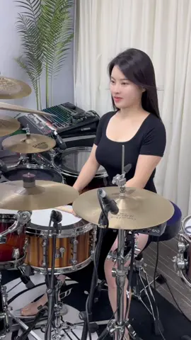 虽然每天的生活日复一日，但也会有新的快乐！#快乐就这么简单 #playmusic #music #Drums #音乐分享 #爵士鼓 #fyp #fyp 