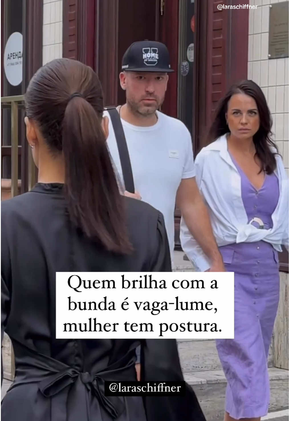 #feminilidade #mulherfeminina #explore #mulheresincriveis #poderfeminino #sabedoriafeminina #belezafeminina #mulhervirtuosa #mulhersabia #mulheresfemininas #fashion #modestia #elegancia #mulherelegante #elegance #elegant #mulherelegantenarua 