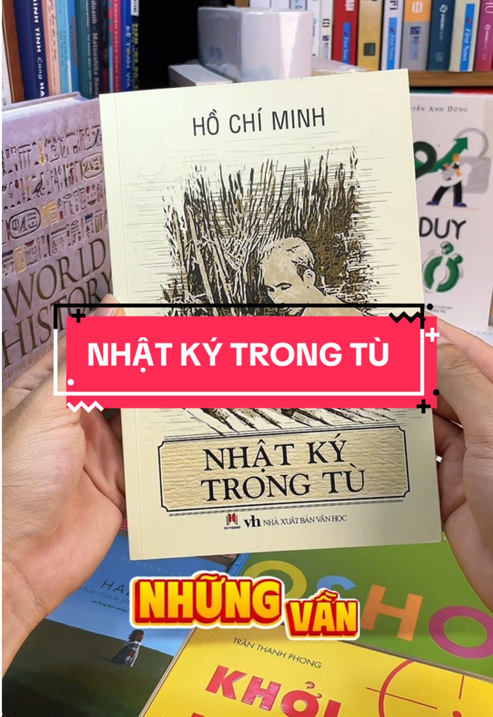 “Nhật Ký Trong Tù” – Những vần thơ thép được viết bằng tinh thần thép! Không phải một tập thơ bình thường, “Nhật Ký Trong Tù” là kết tinh của ý chí kiên cường, lòng yêu nước sắt son và trí tuệ phi thường của Chủ tịch Hồ Chí Minh trong những tháng ngày bị giam cầm nơi đất khách. 	•	Mỗi bài thơ là một lát cắt chân thực về cuộc sống trong lao tù – đói rét, khổ đau, nhưng vẫn ánh lên tinh thần tự do, lạc quan và vượt lên nghịch cảnh. 	•	Vừa hàm súc triết lý phương Đông, vừa sắc bén trong từng ý thơ, cuốn sách này không chỉ là tài sản văn hóa quý giá, mà còn là nguồn cảm hứng sống và nghị lực phi thường cho bất kỳ ai đang đối mặt với thử thách. Sở hữu ngay “Nhật Ký Trong Tù” – để ngẫm, để trân quý, và để sống mạnh mẽ hơn mỗi ngày.#tiemsachbinhyen #BookTok #sachhay #sách #reading #nhatkytrongtu #chutichhochiminh 
