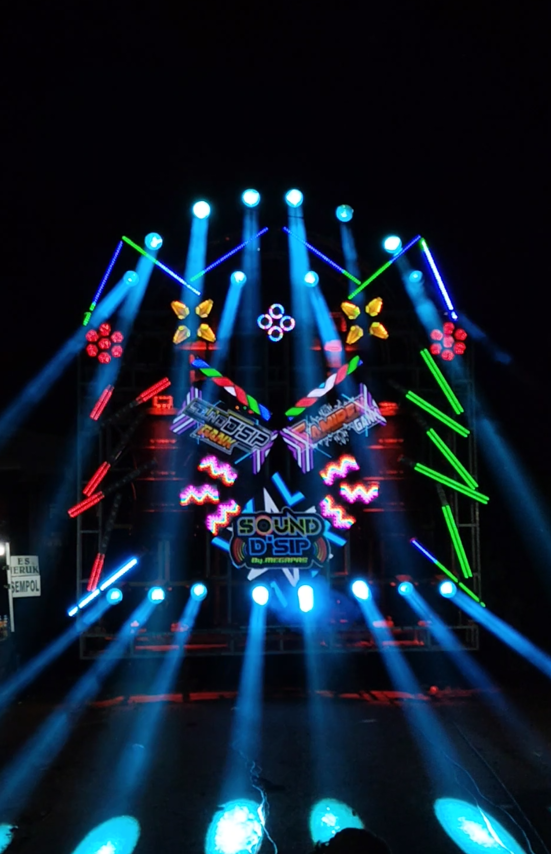 sound d'sip audio ft star lighting cek sound miniatur betak     #karnavalsoundsystem #karnavalhoreg #pemburuhoreg 