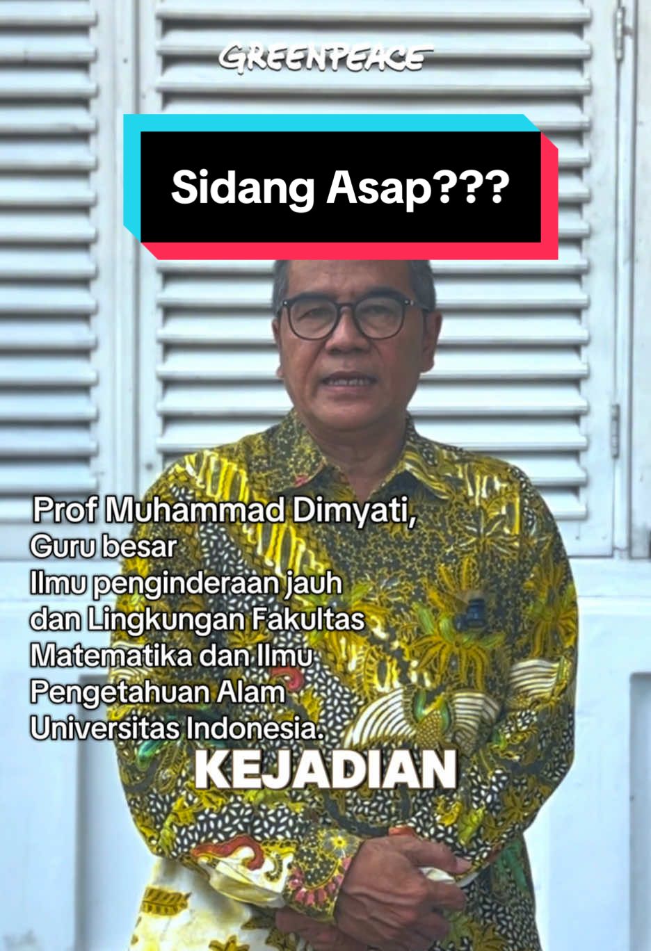 Lewat keilmuannya, beliau menunjukkan bahwa yang terbakar bukan sekadar lahan, tapi ekosistem gambut yang jadi penopang kehidupan. Bahwa data bisa bicara, dan sains tak bisa disangkal. Bahwa kerusakan ini nyata, terlihat, dan meninggalkan jejak panjang di udara, di tanah, dan di hidup manusia. Kami tidak hanya membawa suara warga, tapi juga suara bumi yang selama ini terabaikan. #KeadilanIklim #Karhutla #Gambut #LawanAsap #belummerdekadariasap #Palembang #SidangKarhutla #SuaraDariLapangan #GreenpeaceIndonesia #greenpeaceid #fyp #fyppppppppppppppppppppppp 