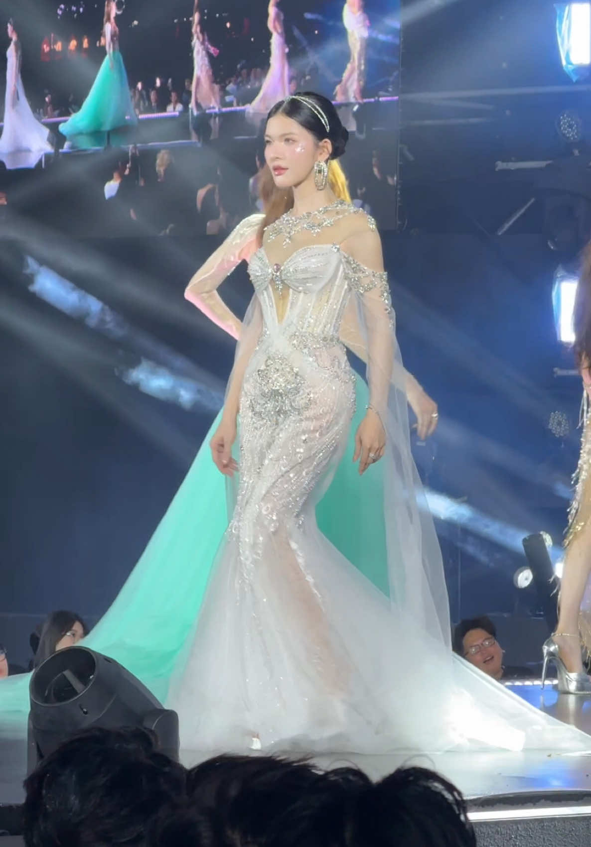 Học viên @Cao Minh Hy - Team Quỳnh Châu rạng rỡ trong đêm Chung Kết @Miss International Queen VN 2025 💛 #chenguyenquynhchau #caominhhy #missinternationalqueenvietnam #miqvn2025 