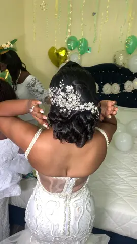 Exquisite and Dashing Bridal Hair My gorgeous bride HELINA✨ requested For a soft classic curly bun with a side parting!  WHITE WEDDING LOOK  BRIDAL HAIR STYLING  Hairstyled:@prettytouchofficial Makeup: @prettytouch_gh  ••••••_______•••••••______•••• 📌2025 BRIDAL BOOKINGS OPEN TO ALL. TO BOOK/ ENQUIRIES  Call 📞 +233245683684 📲WHATSAPP +233200206001/+233245683684  or click on LINK in our BIO to redirect you to WhatsApp with event details of location time and date. SUPPORT BY REFERRING US, SHARING,TAGGING FOLLOWING AND COMMENTING ON OUR POSTs @prettytouch_gh @prettytouchofficial @prettytouchnails Thank You🙏🏾 #prettytouchbride bridalglam #bridalmua #bridalhairstylist #ghanaweddingvendors #bridalartist #bridalhairstylist #bridalhairstylistinghana#fypシ゚ #fyppppppppppppppppppppppp #tictokbrides #fyp  #ghanawedding #booknow  #prettytouchbride Pretty Touch Makeup