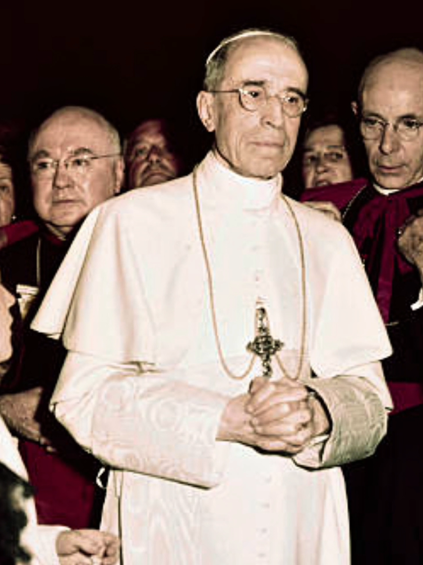The Young Pope: Papa Pio XII 🇻🇦  #tradicional #catholic #🇻🇦 #pope #piusxii #vatican #catholicism #jesuschrist #fyppppppppppppppppppppppppppppppp #conclave #foryou #fypシ #fy #editviral #virallatino   #catolico #catolicismo #tradiçãoCatolica #habemuspapam   #papapioxii #papapio12 #igrejaromana #fé #oração #deusnocomando   #papa #liturgia #santos #editcatolico   #catolicoapostolicoromano #tiktokreligioso #restauracaodafe