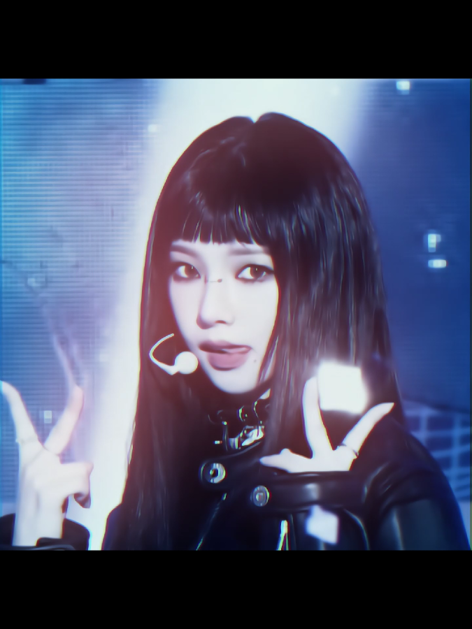 shake It to the maxx😝 sdt @ᴢᴇɴxʏ @siri :P @ᴄʜᴀᴇ ᥫ᭡ #Karina #aespa #edit #alightmotion #kpop #fypedits #explore #viral #yujimin #karinaedit #aespaedit #fypシ #fyppppppppppppppppppppppp #foryou #æspa 