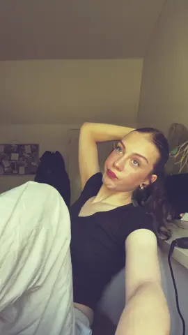 @sombr 