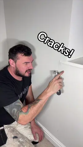 How to fix a crack in the wall! #crack #repair #fill #DIY #decoeating #painting #painter #filler #foxy 