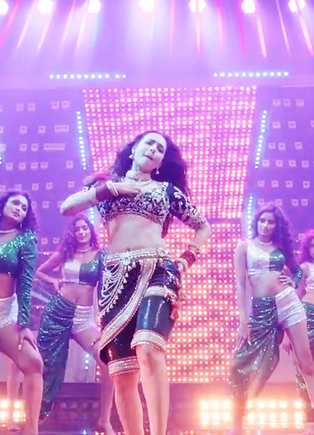 ✨MAJHA YEK NUMBER✨ #malaikaarora #siddharthjadhav #bollywoodsong #bollywoodperu #bollywoodmusic #fyp #bollywoodmovie 