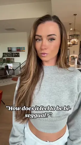 Bi-sexual with sisterhood wounding 🖐️