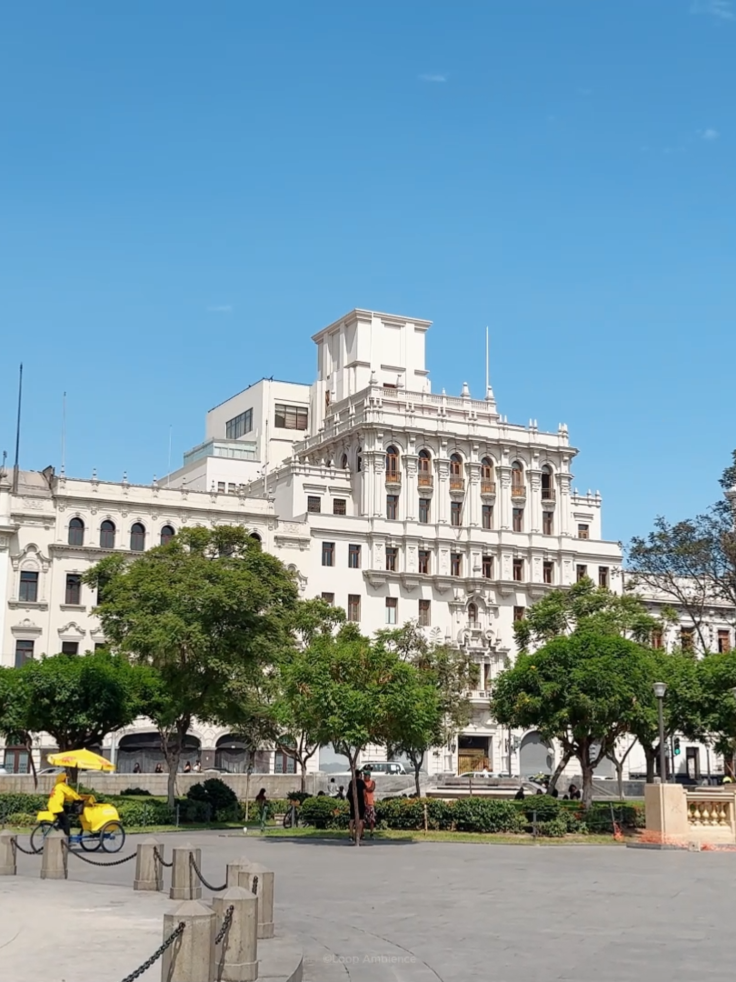 ¡Descubre el Mágico Centro Histórico de Lima en 1 Minuto! ✨ #centrodelima #PlazaMayor #LimaPeru #HistoricLima #CulturalHeritage #ExploreLima #LimaStreets #TravelPeru #PeruvianCulture #cityofkings #limaperu🇵🇪 #perutravel #perù #quehacerenlima #jirondelaunion