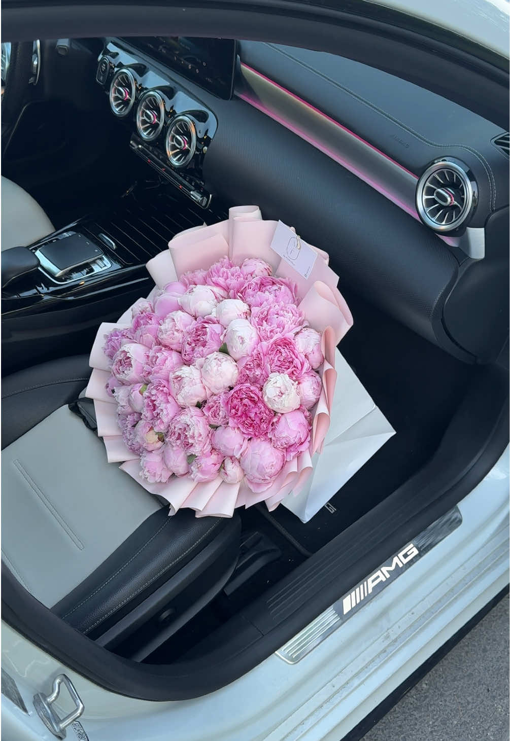 Asmr, peonybouquet #peonies #peony #bouquet #florist #asmrsounds 