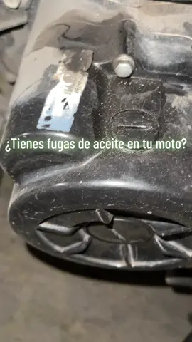 #moto #fyp #viral #pov #biker #250z #italika #250znegra #italika250z #fugadeaceite solución para la fuga de aceite del motor en la palanca de velocidades.