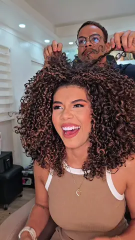 Hidratacao e finalização  pintado o cabelo  cacheados  isso que volume verdade . #creatorsearchinsights #realcurly #hairsvolutyles styles #blancacacheada #cachosbrasil #cacheadasbrasil #shortcurlyhair #shortcut #morenacacheada #cabelorizado #cabelo  #morenacacheada #volumenocabelocacheado  #cabelocacheado #cabelos #rizo #rizado #curlyhairstyles #brazilianhair #rizosnaturales #morenailuminada #brazilianhair #peinados #shortcurlyhair #shortcut #cacheadas #cacheado #penteado #peinados #cabelloondulado #cabelo 