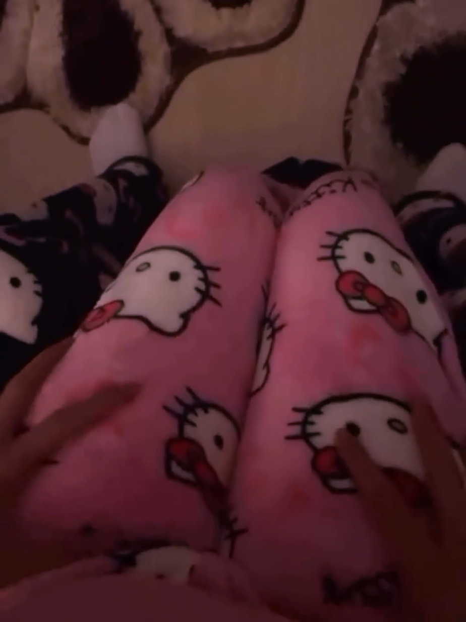 💕 Sleepover goals: Matching pajamas! 🥰 Link In Bio 🎀  #sleepover #helokitty #matchingpajamas #matchingpjs #hellokittylover 