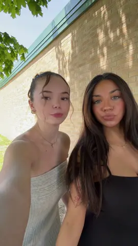 she graduated tf 🤭🤭🤭