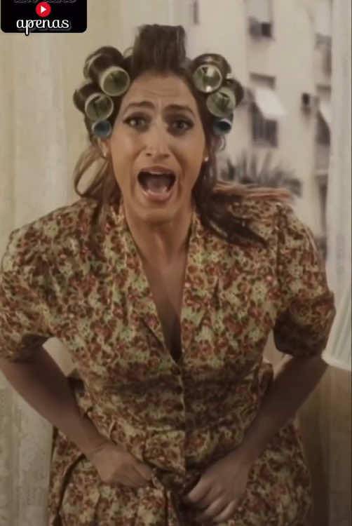 Take: Aquela v#caaaa / Minha mãe é uma peça / Dona Herminia / Paulo Gustavo Um filme: Minha mãe é uma peça #minhamaeeumapeca Astro: Paulo Gustavo #paulogustavo #donahermínia #donaherminia  Salve, curta, comente, compartilhe e assista aos outros #shorts e #videos aqui no YouTube e no Tiktok. Qual tua cena preferida em novelas, filmes ou séries? Qual cena te representa? https://www.tiktok.com/@umtakeapenas Siga também esses Instagram: https://instagram.com/umtakeapenas https://instagram.com/1takeapenas https://instagram.com/umtakeapenas_trailers https://instagram.com/mundinhodostrailers #umtakeapenas #movie #movies #cinema #filme #filmes #moviescenes #tv #novela #novelas #cenasdefilmes 🎬 #500subs #500subscribers #500 #1000subs #1000subscribers #1000 #2000subscribers #2000subs #2000 #3000subs  #3000subscribers #3000 #4000subs #4000subscribers #4000 #5000subs #5000subscribers #5000 #6000subscribers #6000subs ​⁠​⁠​⁠​⁠​⁠​⁠​⁠​⁠​⁠​⁠​⁠ ​⁠​⁠​⁠​⁠​⁠​⁠​⁠​⁠​⁠​⁠​⁠ ​⁠​⁠ ​⁠​⁠​⁠​⁠​⁠​⁠ ​⁠​⁠ 