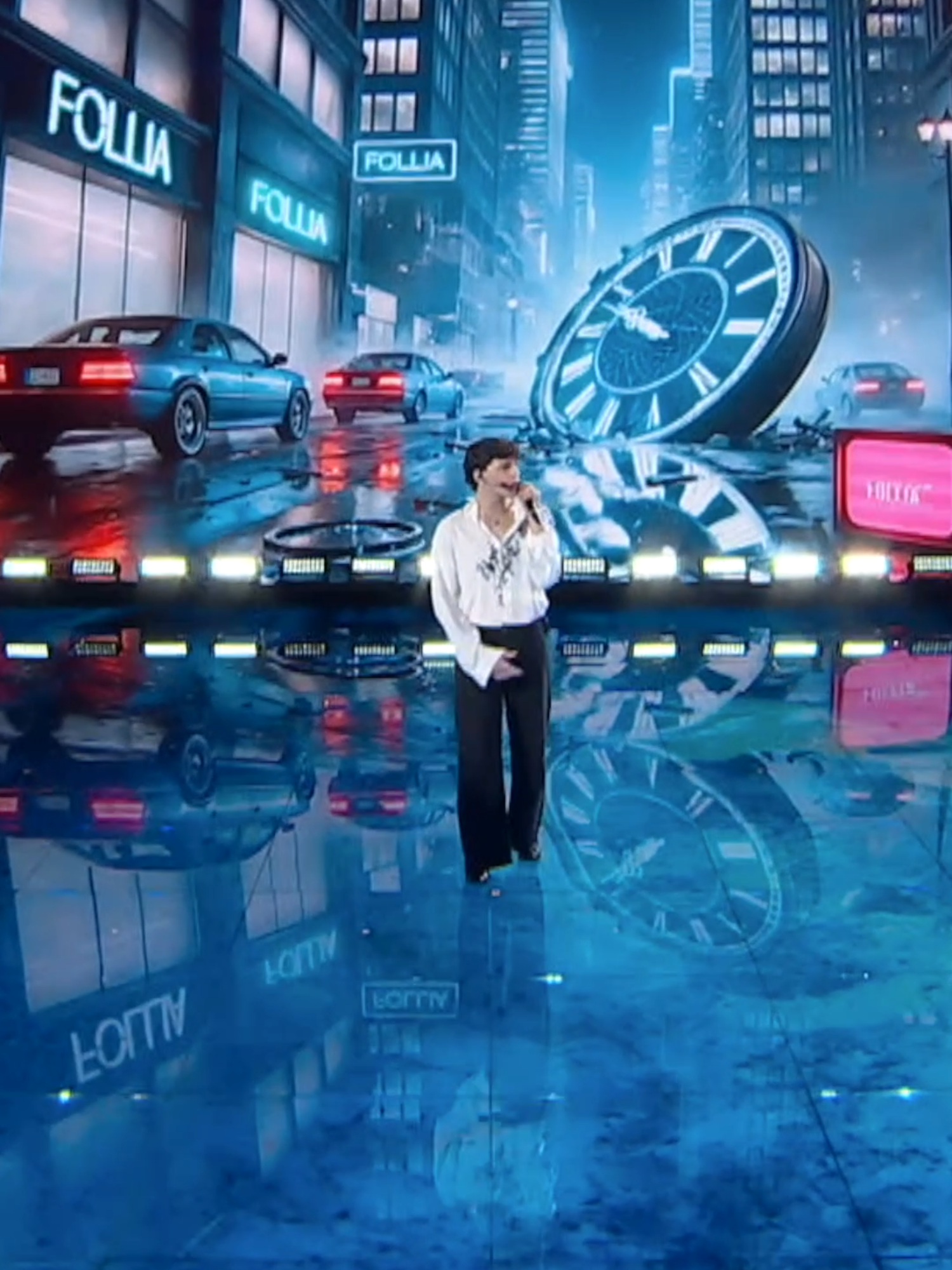SEMIFINALE: Nicolò canta il suo singolo “Un'ora di follia” #Amici24 #davedere @nicolofilippucci