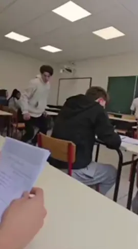 Teacher finally had enough 😭😭 #viralvideos #fyp #fyppp #edit #memestiktok #teachers #angry 