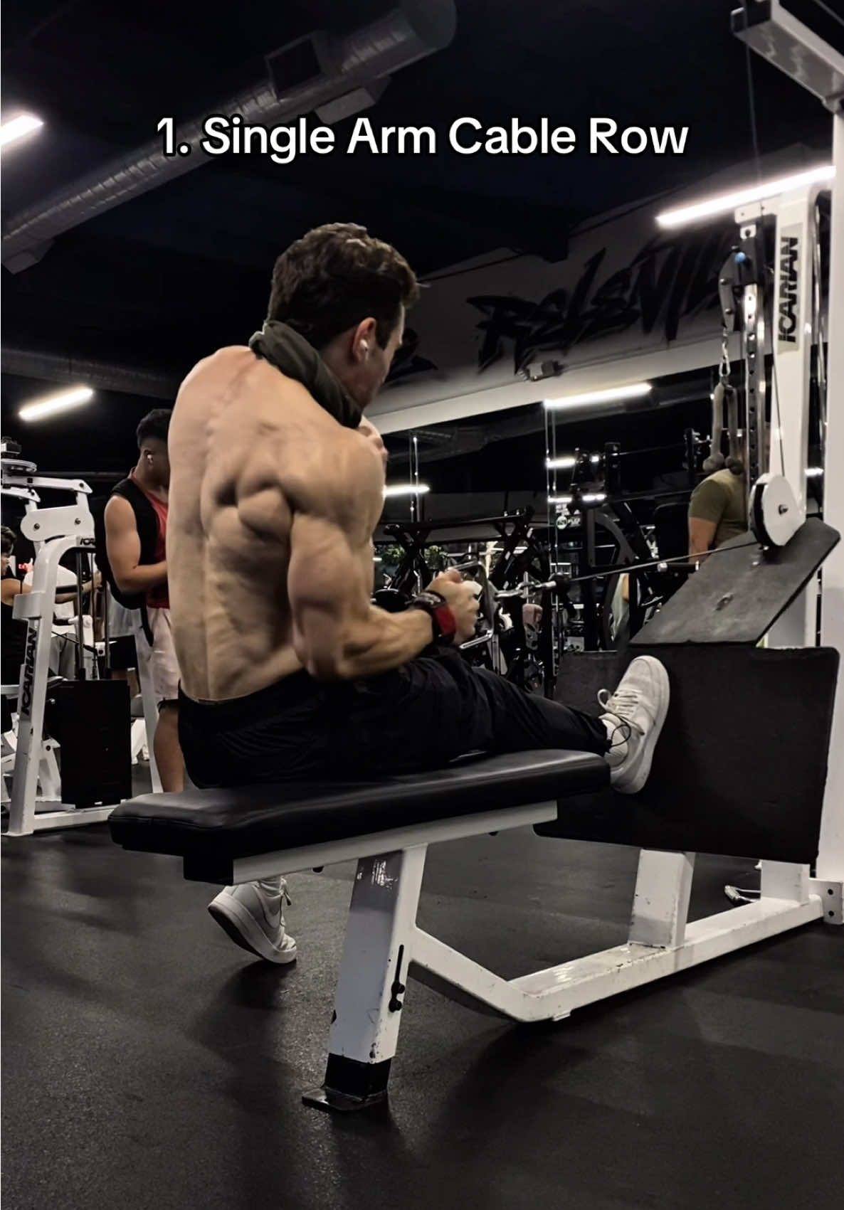 My main back exercises that I used to build my whole back.  #latworkout #fitnessmotivation #bodybuilding #backworkout 