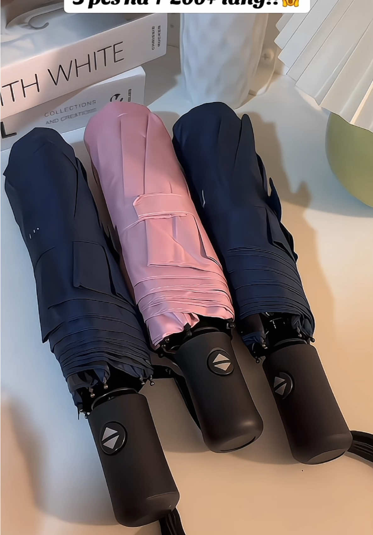3 pcs na payong ₱200+ lang! grabe sobrang mura na talaga! Buy 1 take 2 umbrella #buy1take2umbrella #buy1take2payong #payong #umbrella #waterproofumbrella #murangpayong #trending #viral Disclaimer: Price may vary after the promotion ends.