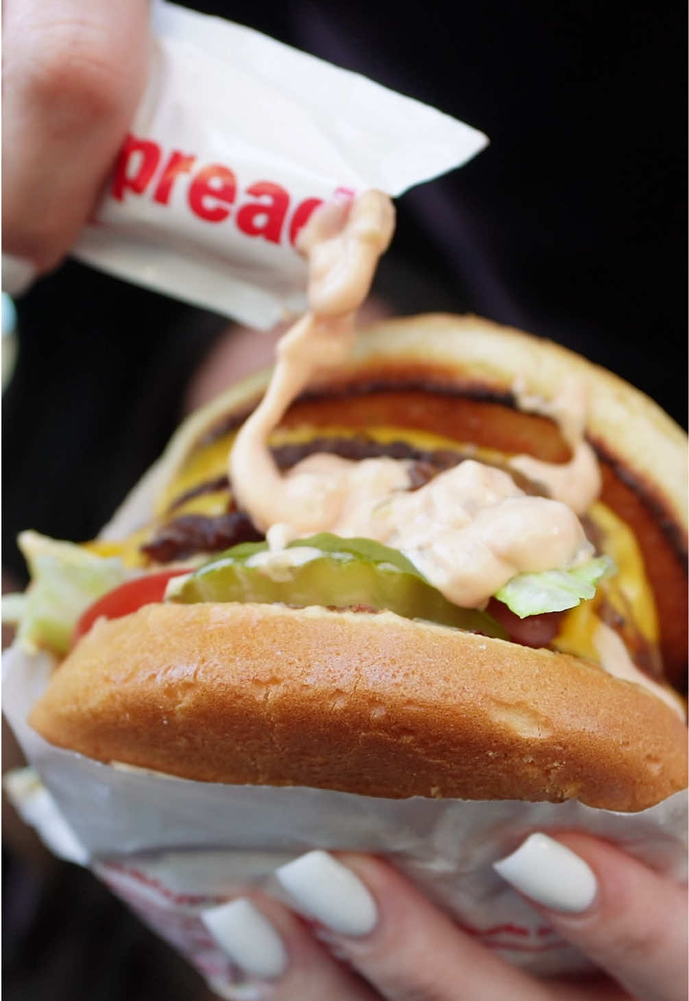 in and out ASMR mukbang 🍔🍟 #innout #burger #fries #mukbangasmr #mukbang #asmrmukbang #mukbang #eatingshow #eatwithme #eatingsounds #foryou #fyp #ranibites 