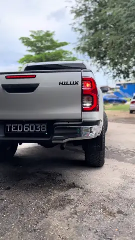 #trinidad🇹🇹 #hilux #hilux4x4 #foryoupage #fyp #trendin #videoviral #trini_tiktoks #adriansauto #carwash #caribbeantiktokeurs🇭🇹🇬🇾🇹🇹🇸🇷🇯🇲 #caribbeantiktok #bad #badd #boopboopboop #adriansauto 