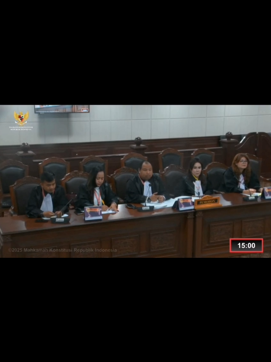 Uji Materil Pasal dalam Kitab Undang-Undang Hukum Acara Pidana #ConstitutionalLawyer #officiumnobile #praktisihukumkonstitusi  #fyp2025❤️ #fypシ゚viral #fypシ #fypdong #fyppp #fypシ゚viral🖤tiktok #advokatindonesia #lawyertiktok 