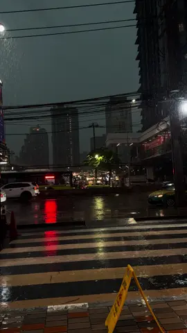 ใครคนนั้น❤️‍🩹#เพลงเศร้า #กรุงเทพมหานคร #ฝนตก #ฟีดดดシ 