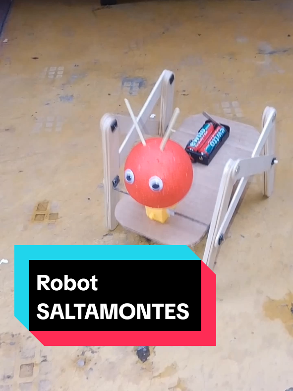 ROBOT SALTAMONTES, rotots con movimiento reciclado #colegiosbolivia #vivabolivia🇧🇴🇧🇴 #manualidadesfaciles #padresehijos #robotica #paratii #maquetasdearquitectura #walle_eve #transportepublico #escuelas #tecnicatecnologica #tiktoklive #roboticaeducativa #roboticaeducacional 
