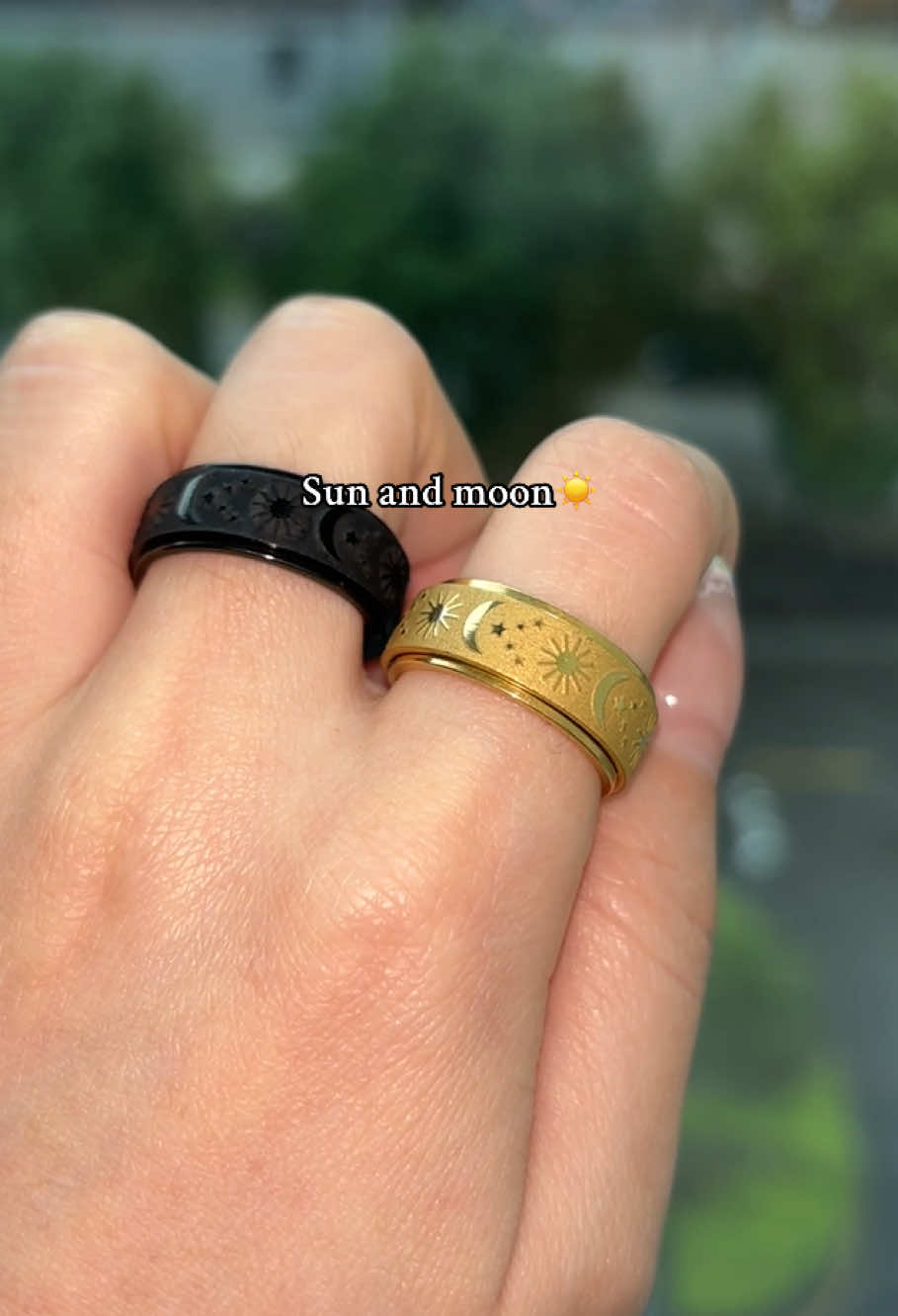 The sun and the moon can rotate the ring#y2k #special #hiphop #sunandmoonrings #couple #gifts #jesuslovesyou 