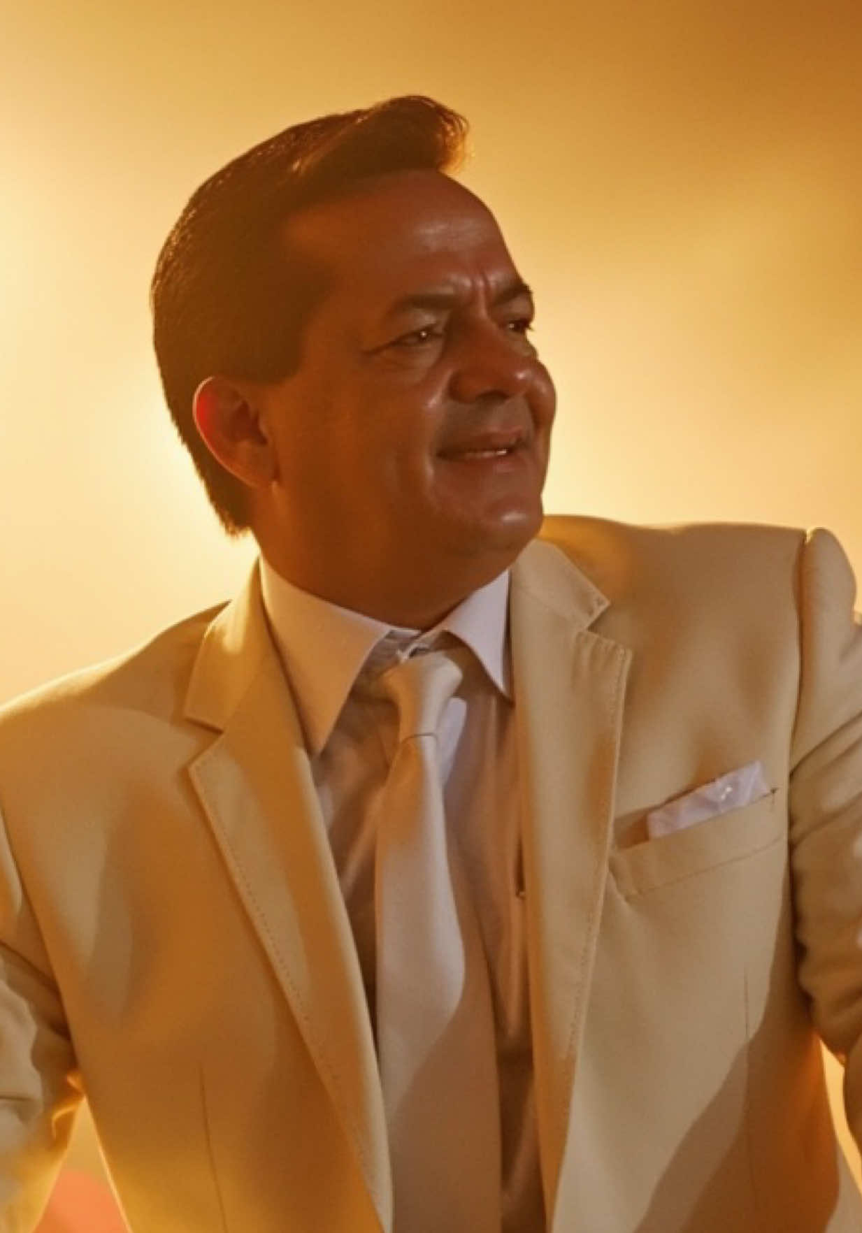 Humberto Luis Gómez Rivera 🇵🇷 Tito Gómez 🎶🎵 En su paso por la Sonora Ponceña y El Grupo Niche grabó temas memorables 🕊️ contenido creado con iA sin fines de lucro! Solo para apreciar junto a los amantes de la buena Salsa Cuál será nuestra próxima creación en iA, ustedes deciden 🤔 Ediciones Rollins ©️ #titogomez #sonoraponceña #gruponiche #nuestrosueño #salsa #puertorico #salsacolombiana #aivideo #aiviralvideo #aimusicvideo 