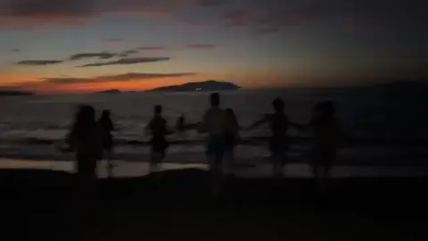 los amo,ok. #paratii #fyp #ocean #sunsets #beach #foryouu #friends #friendship #run 