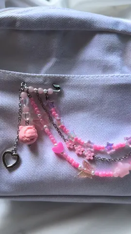 Pink juga ready ya💞💞#fyp #tiktok #tiktokindonesia #fyppppppppppppppppppppppp #fypシ゚ #pinbagcharm #bagcharm #charm 
