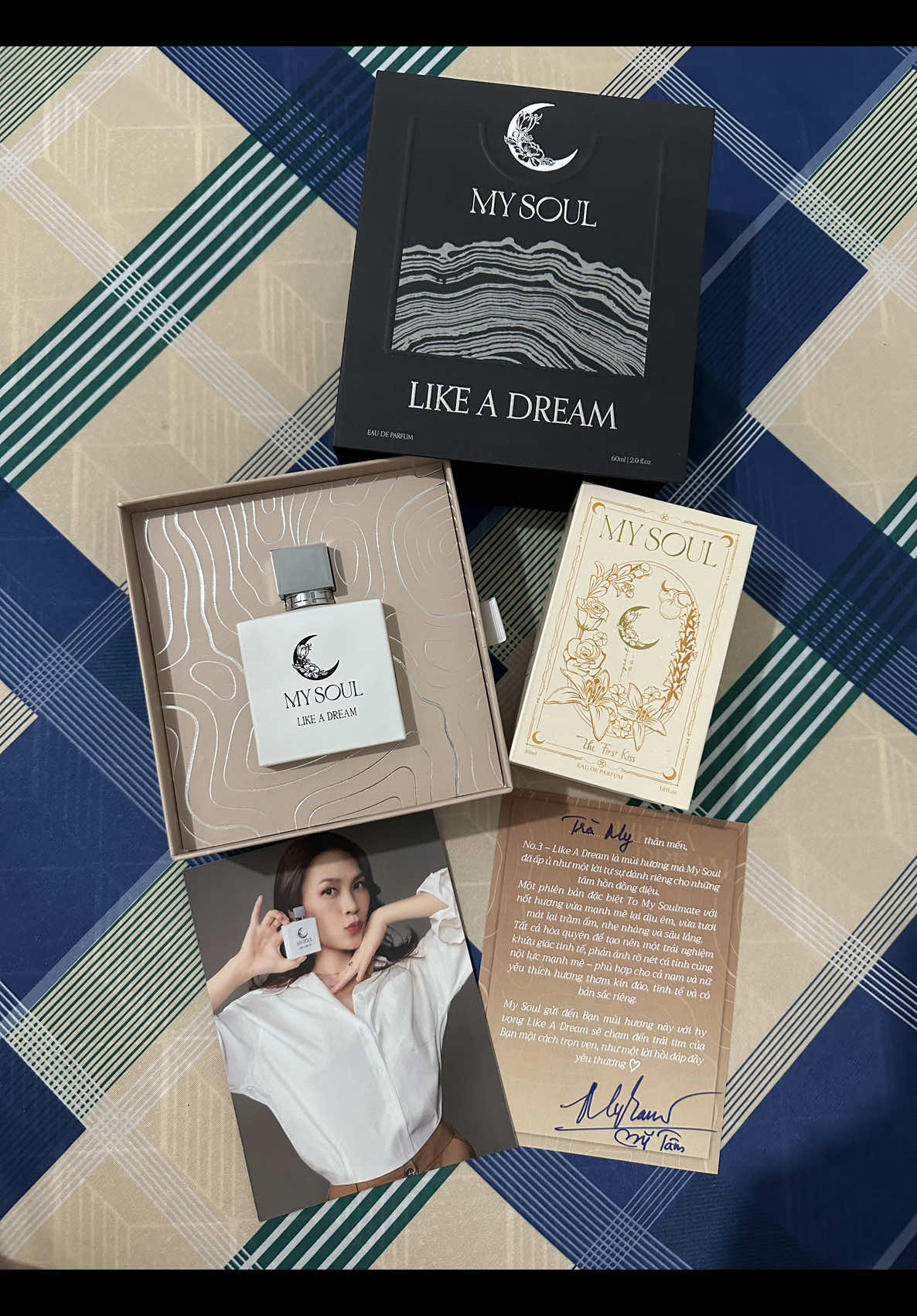 Nước hoa thơm phức đã về tới tay tui, như một giấc mơ là đây chứ đâu🥰 No.3 Like A Dream by @Mỹ Tâm  #mysoul1981 #mysoulmate #1981 #mytam #nuochoa #nuochoamytam #likeadream 
