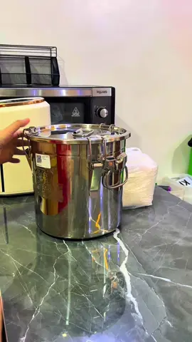 Stainless steel rice dispencer #ricedispenser #ricestorage #stainlesssteel 