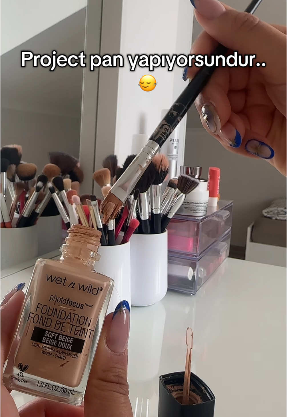 İlla dibini sıyırcam benim gibi olanlar var mı?. . . . #projectpan #makeuptutorial #makeuphacks #makyaj #fyourpage #fy 