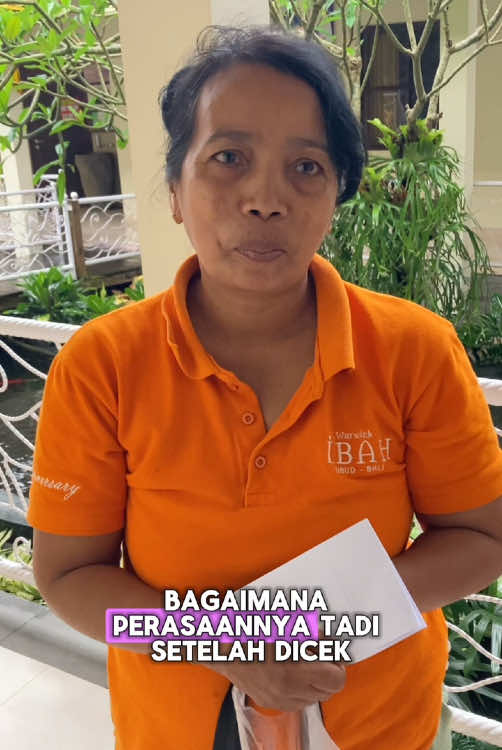 Hari ini, dunia merayakan Mother’s Day — Hari Ibu Internasional.💜 Di Bumi Sehat, kami melihat sendiri ketangguhan para ibu. Mereka datang dengan hati berdebar, tapi tetap melangkah. Melawan rasa takut, demi menjaga diri... demi anak-anak, demi keluarga. Kanker payudara dan kanker serviks adalah dua penyakit mematikan yang paling banyak menyerang perempuan di Indonesia.🥹 Tapi faktanya — keduanya bisa dicegah dan bisa disembuhkan… jika ditemukan sejak dini.💜 Setiap bulan, kami hadir di banjar-banjar untuk edukasi dan melaksanakan pemeriksaan gratis. Dan pada hari Senin tanggal 19 Mei, kami mengundang para ibu untuk datang ke Bumi Sehat… …untuk periksa, untuk lindungi diri, untuk masa depan yang lebih sehat. Daftarkan diri melalui WhatsApp sekarang +62 821-4706-8899 Terima kasih, Ibu. Keberanianmu adalah cahaya bagi dunia. Terima kasih kepada Melwolf Foundation yang telah mendanai program deteksi dini kanker payudara dan kanker servik tahun 2025💜💐 Selamat Hari Ibu Internasional.💜💐🌺🤰🤱 #MothersDay #HariIbuSedunia #BumiSehat #DeteksiDini #CegahKanker #CintaIbu #KesehatanPerempuan