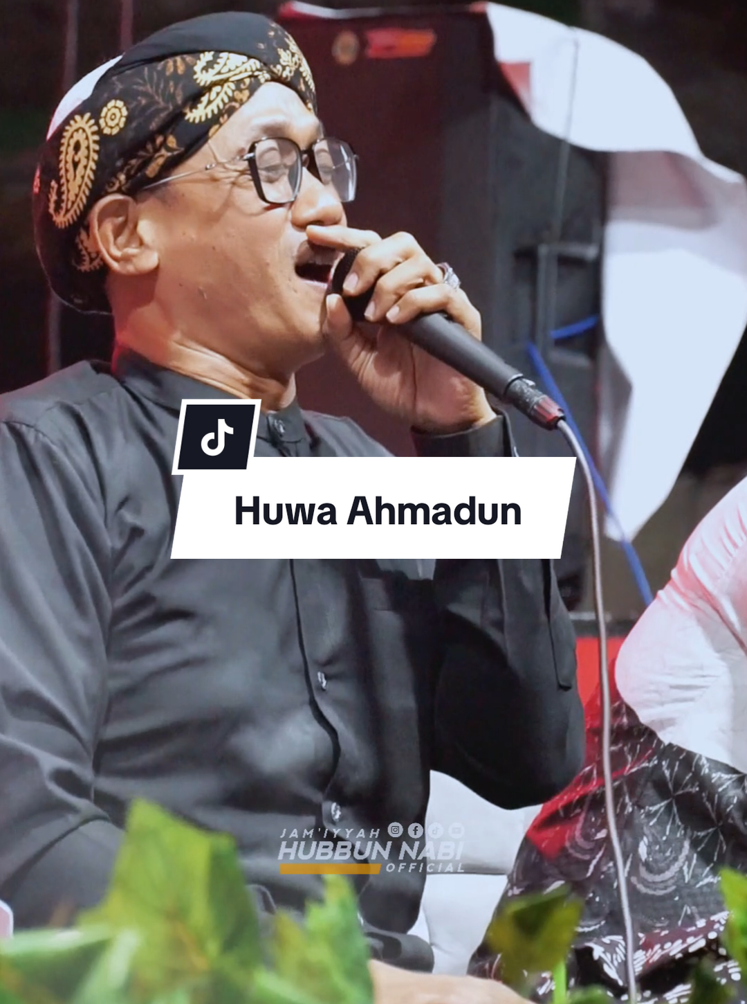 Huwa Ahmadun Tinggi²an bersama Gus @mang_kholill  #sholawat #sholawatan_yuk #jhnblora #sholawatviral #sholawatan #fypシ゚viral #fypシ 