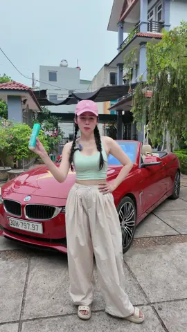 Em xịt chống nắng body tiện cực kì lun nha #huongly #tiktokshop #review #xitchongnang #xitchongnangbody